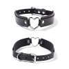 Collar Bondage Ajustable con Corazón y Correa